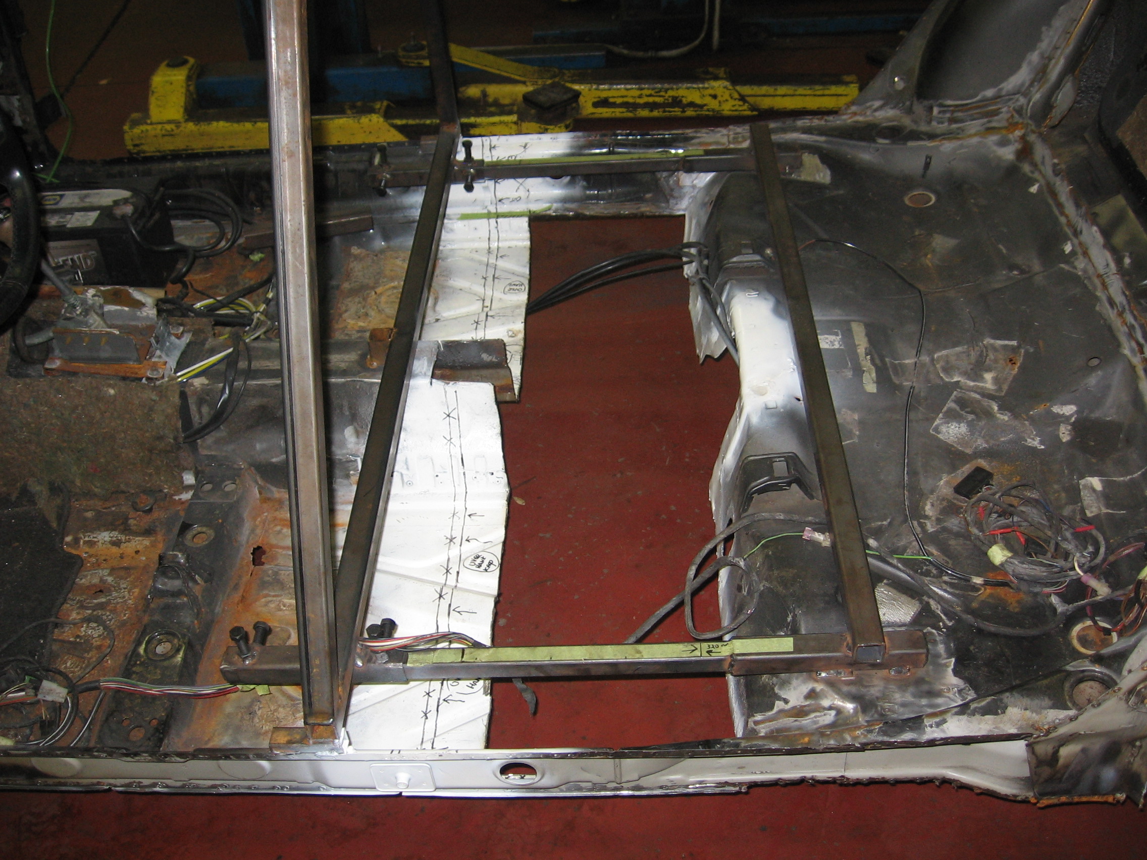 Now basically slide the car together and we have a shorty !!