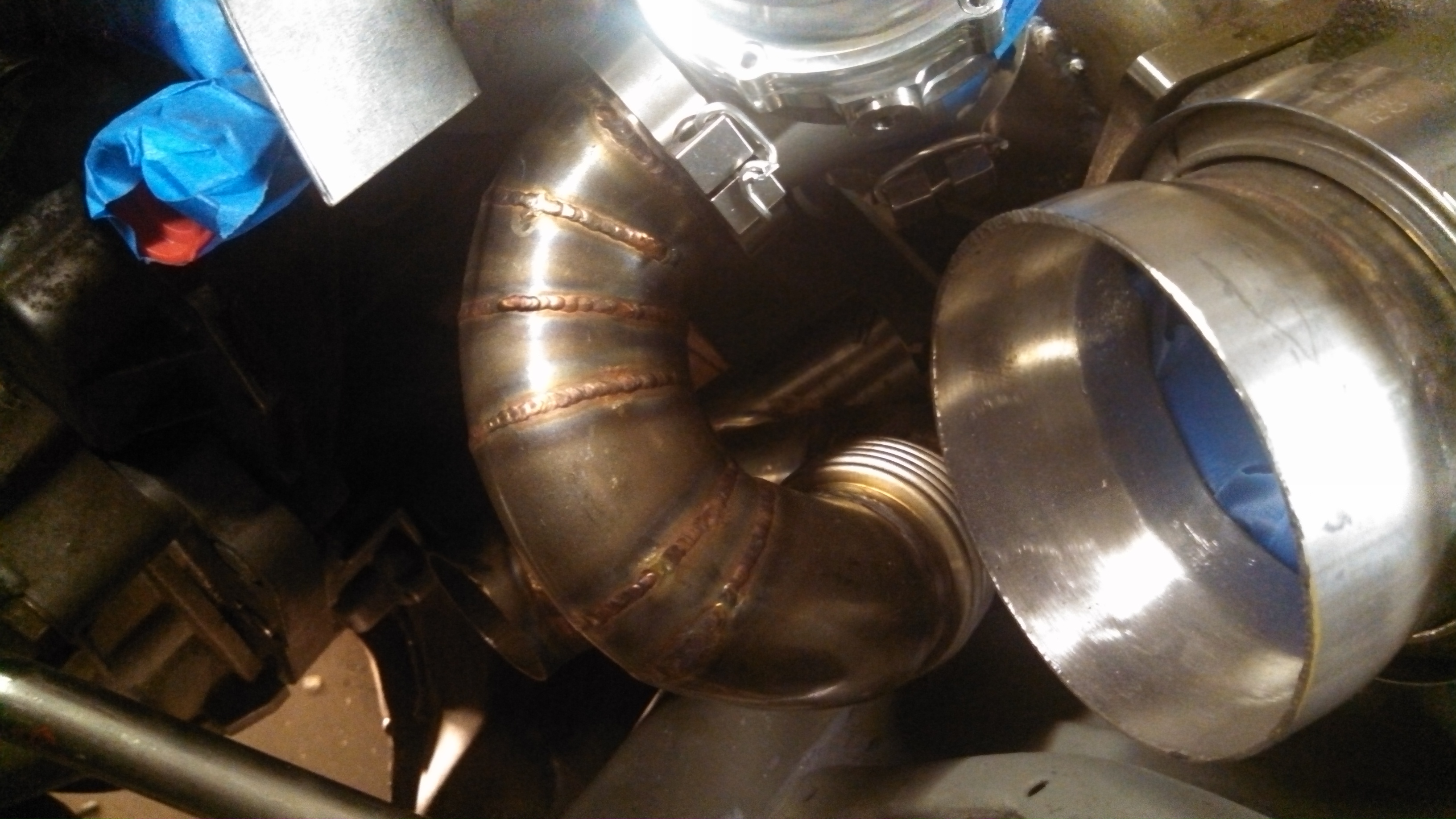 rear wastegate outlet.jpg