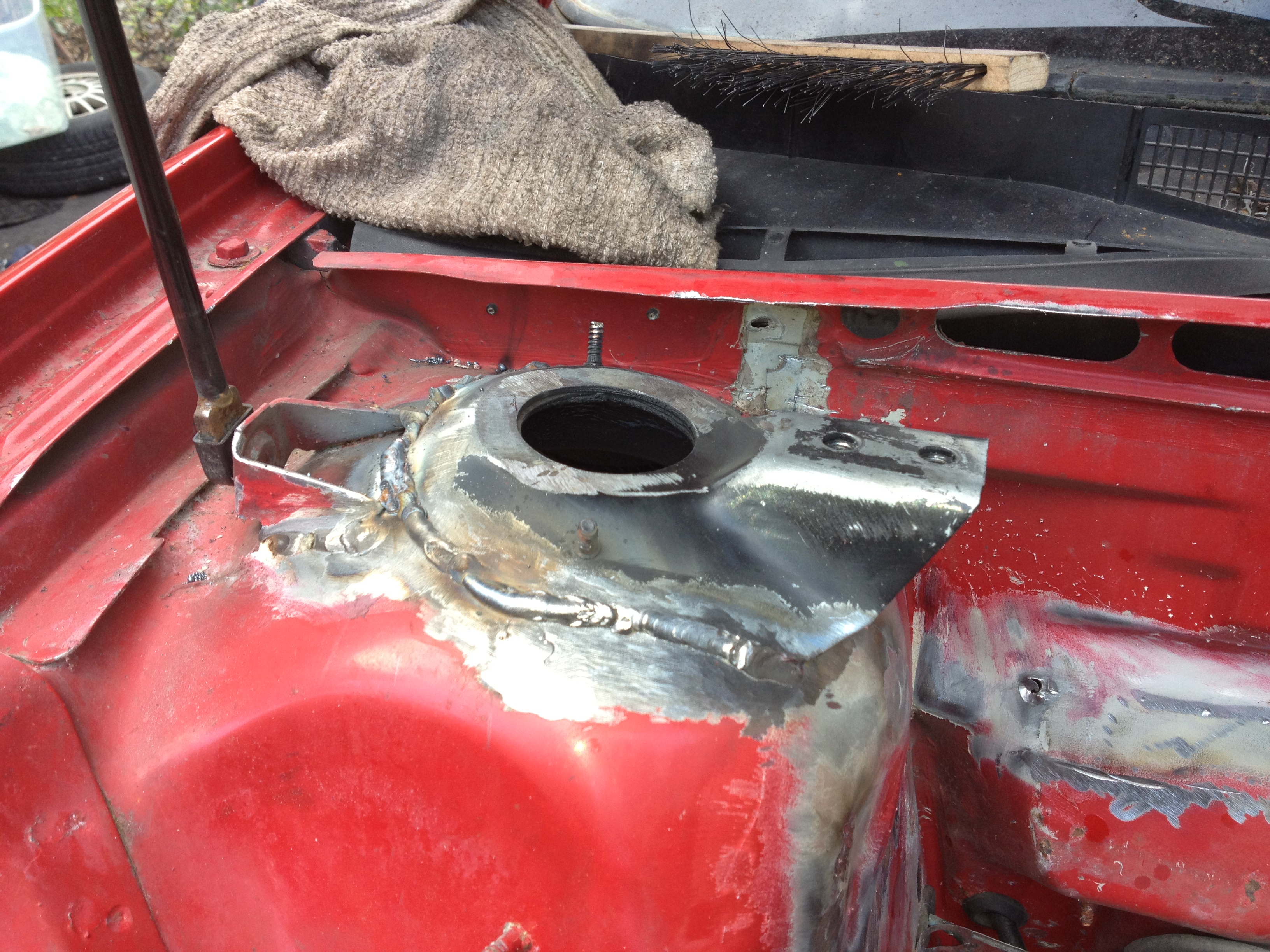 Sebastian's CQ91' front tower fix and strut bar mount.JPG