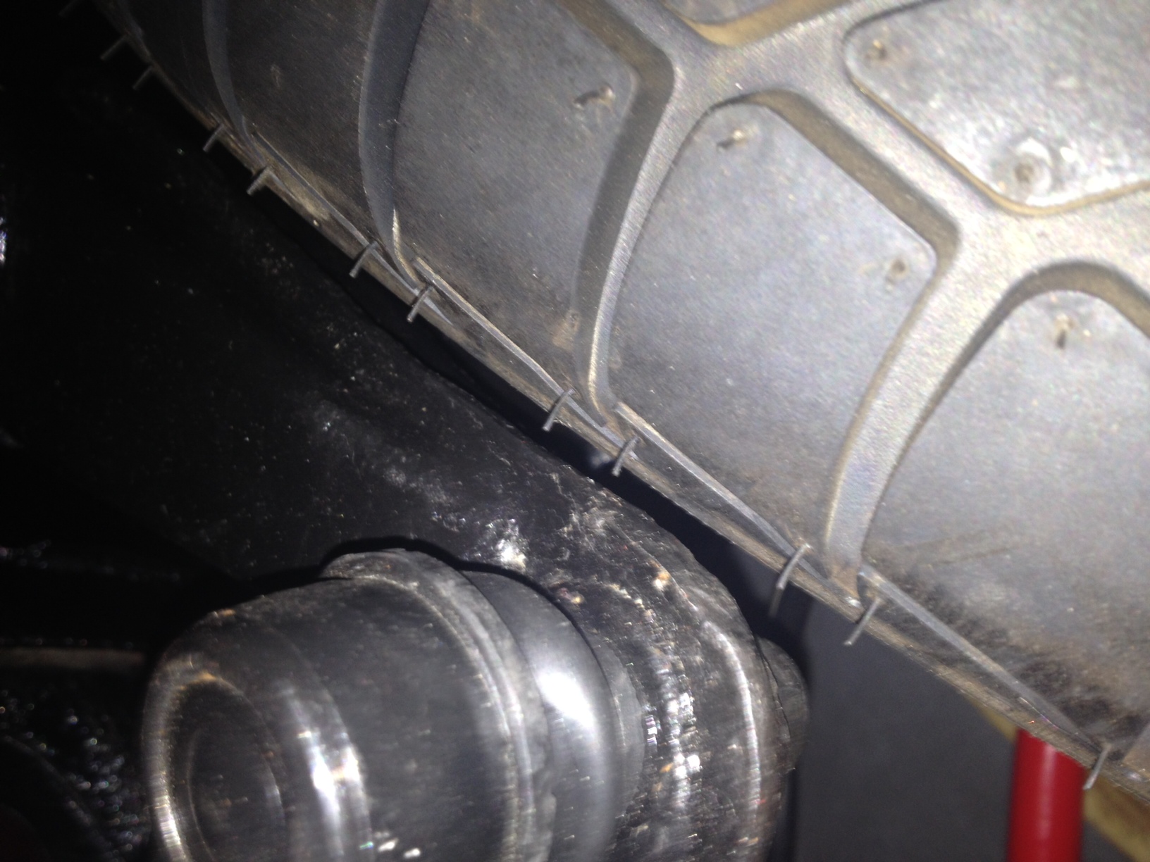 steering arm to tire clearance.jpg