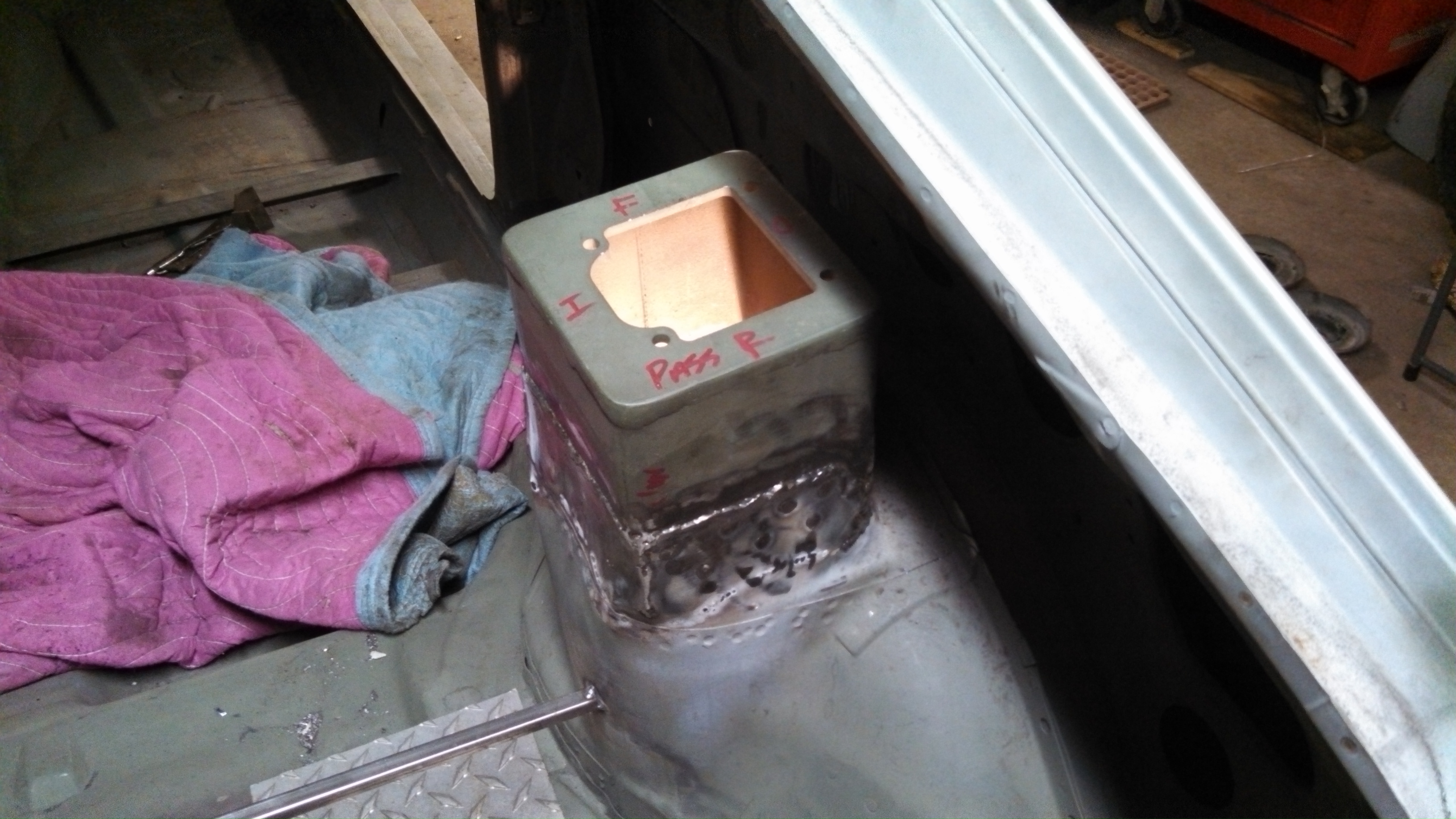 pass rear strut mount extended and welded.jpg