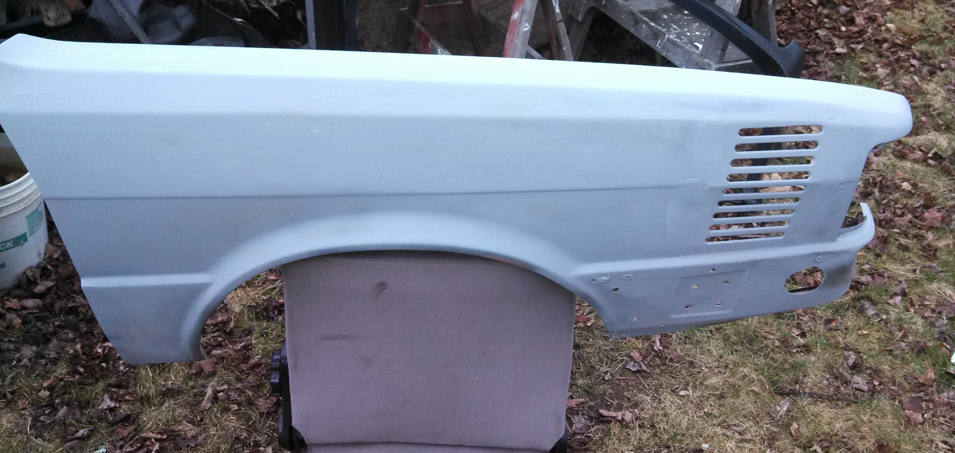 pass fender vent.jpg